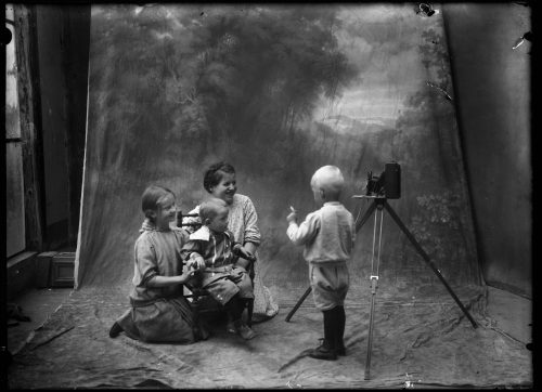 Le-fils-du-photographe-1920 (1)